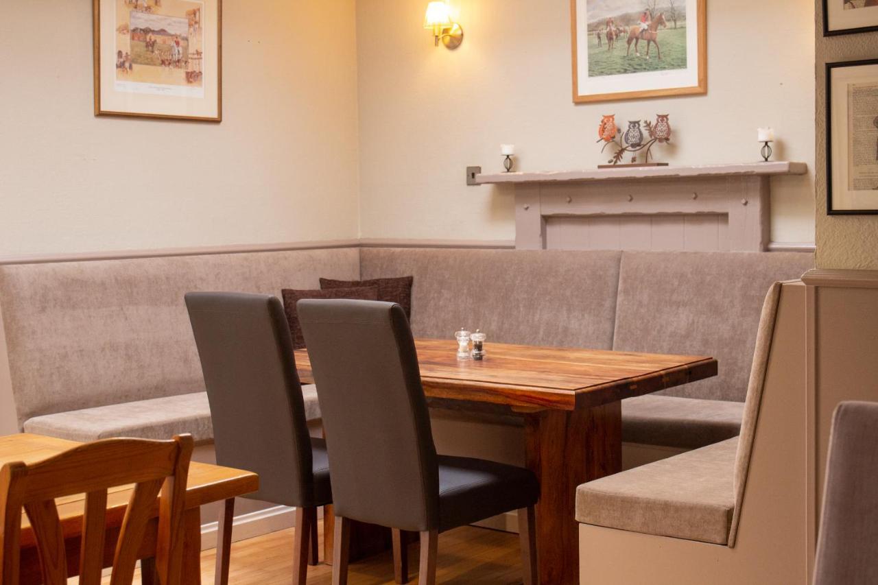Horse And Hound Country Inn Bonchester Bridge エクステリア 写真