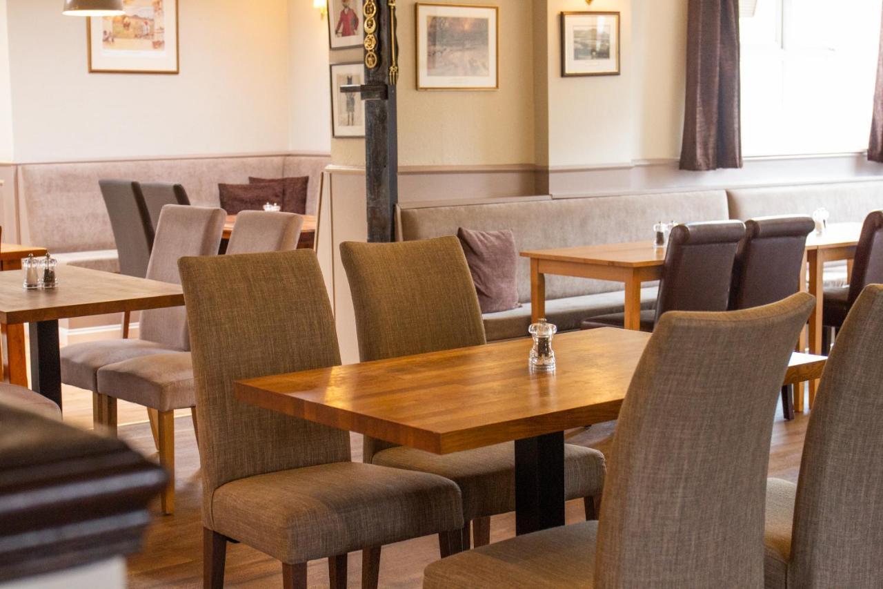 Horse And Hound Country Inn Bonchester Bridge エクステリア 写真
