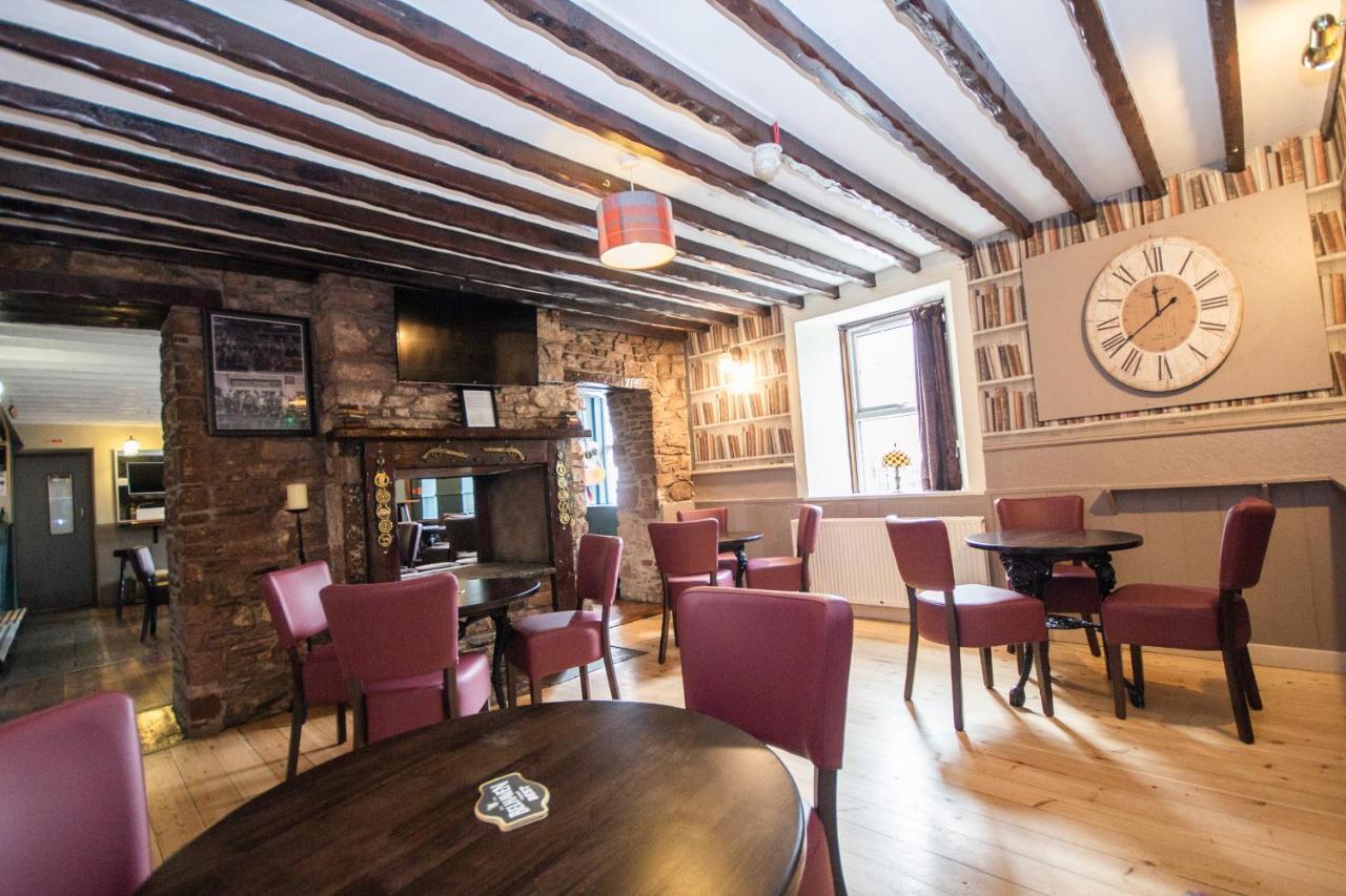 Horse And Hound Country Inn Bonchester Bridge エクステリア 写真